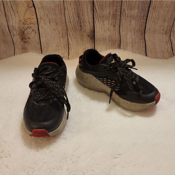 Avia black full lace-up boys tennis shoes - Picture 1 of 8